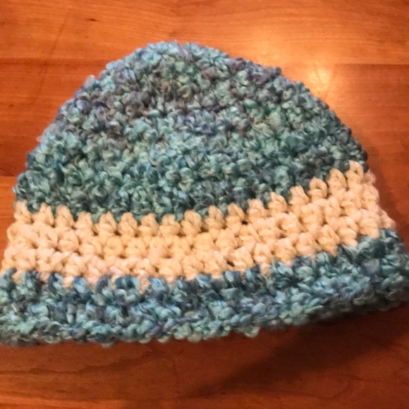 Hand crocheted hats - Picture 7 of 8